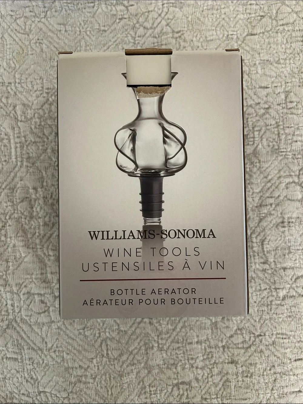 NEW Williams Sonoma Mouth-blown Glass Bottle Aerator with Silicone Gasket